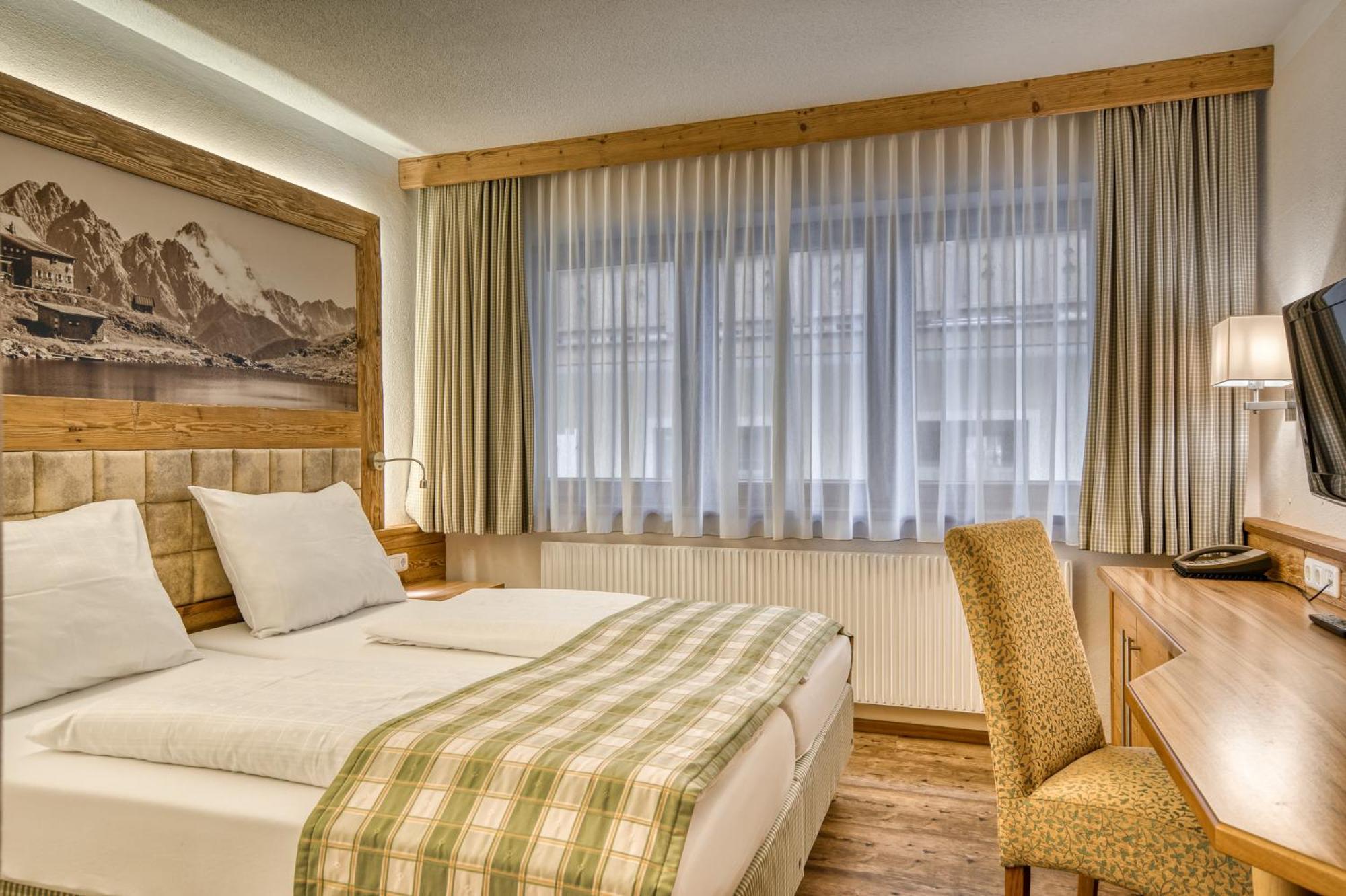 Hotel Alte Post Fieberbrunn Habitación foto